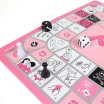 SECRET PLAY - JUEGO DE MESA PARA PAREJAS "MISSION 69" - Imagen 4